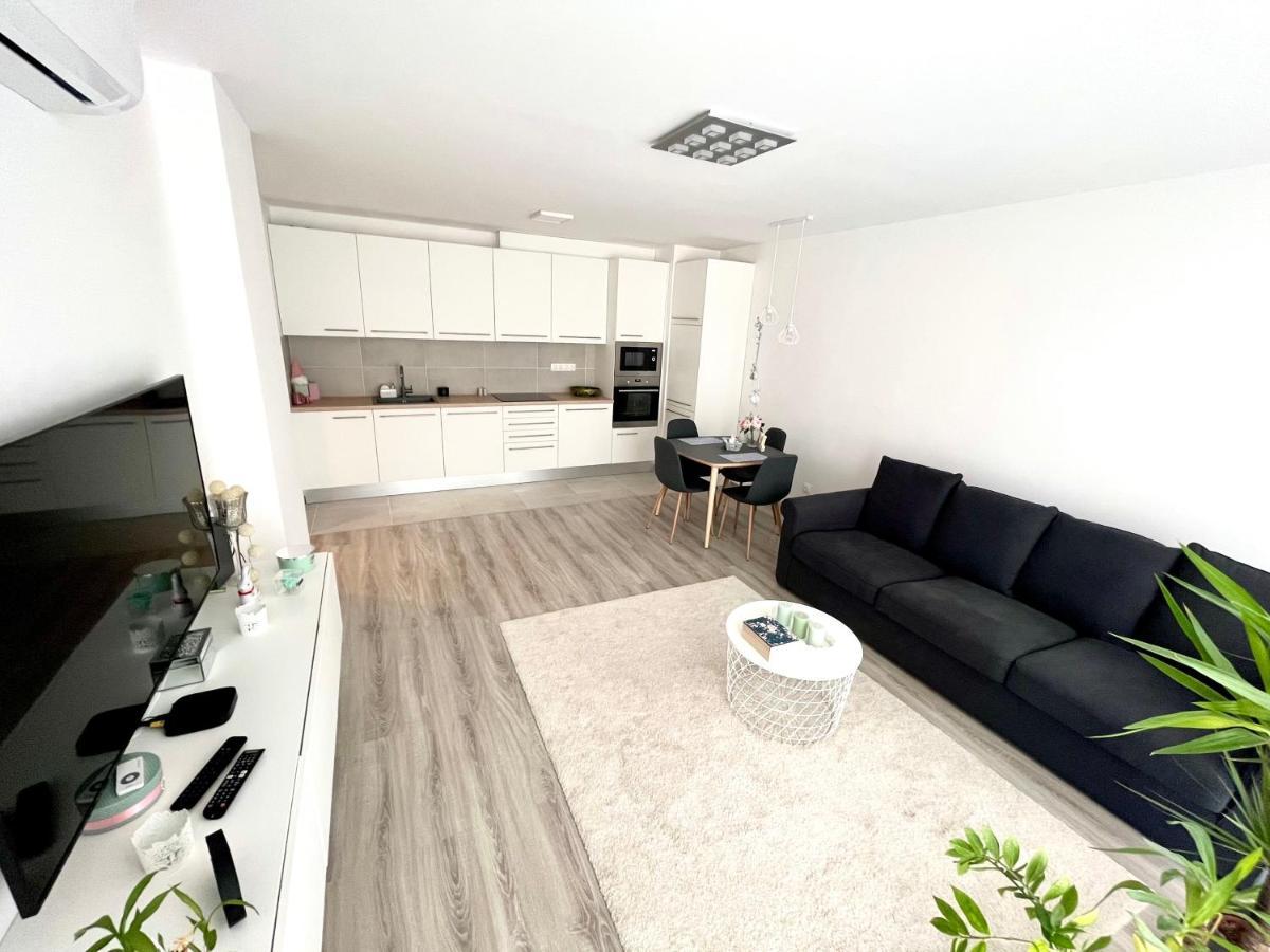 West Budapest-Edge Of Downtown-Free Parking 외부 사진