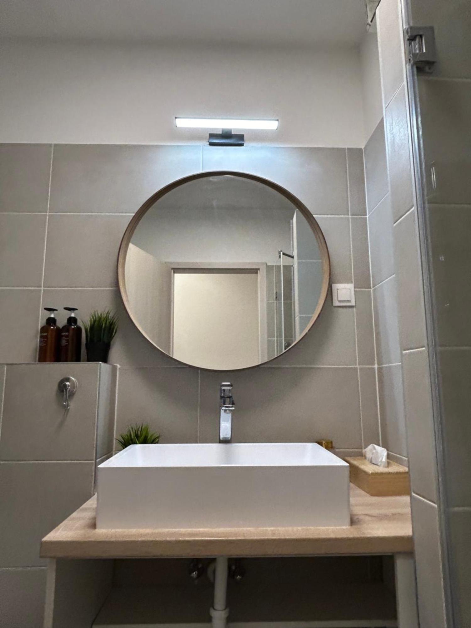 West Budapest-Edge Of Downtown-Free Parking 외부 사진